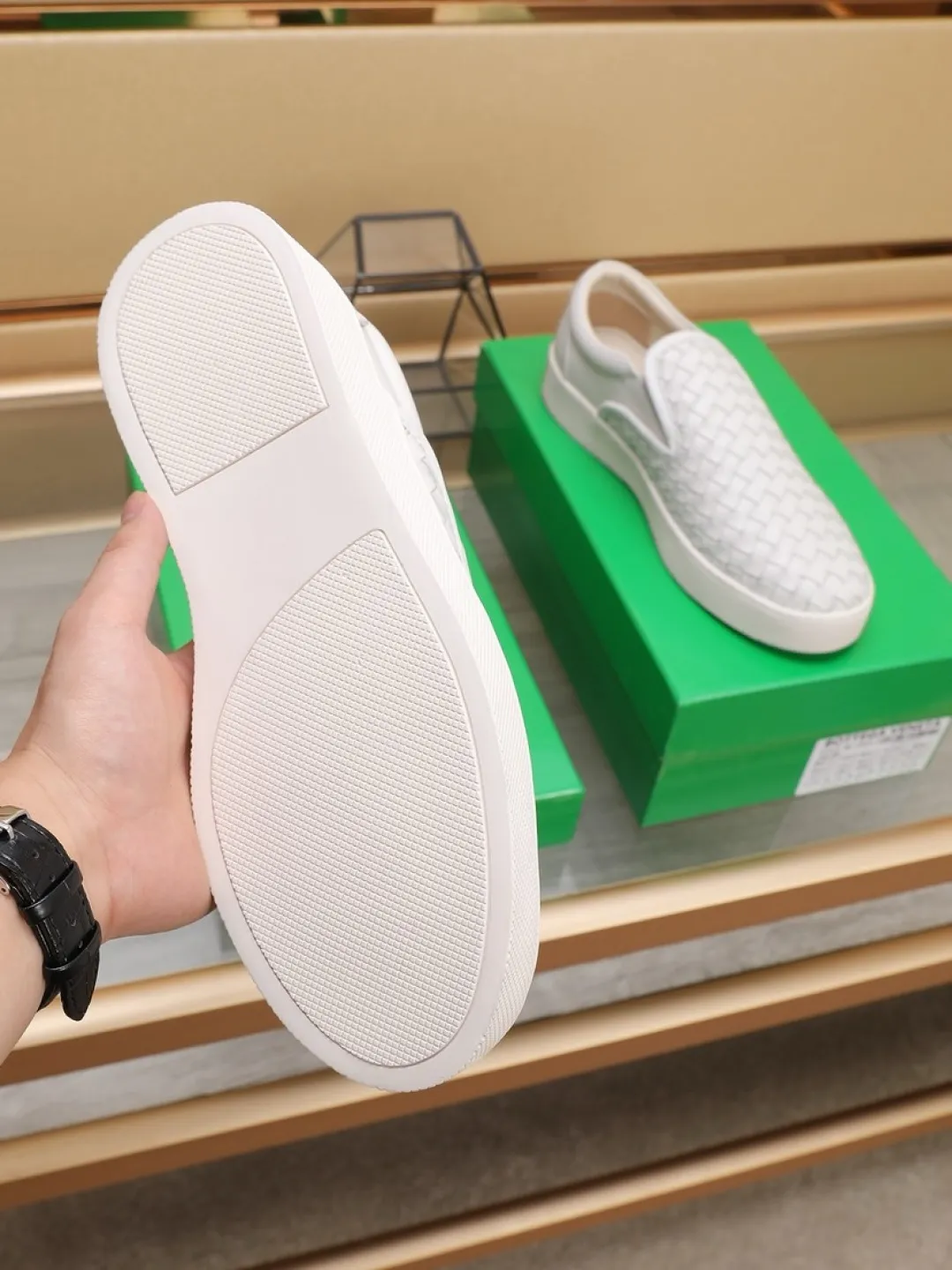 Men's men's shoes💰Men's shoes💰480💰🔥[BV] series of top purchasing agents🔍Imported first-layer cowhide woven surface, cowhide foot pads lining environmentally friendly ♻️Does not fade, 💪Sole: Rubber combination original factory special outsole ⚠Original and single goods 🔍🔍You can come in and out at will, welcome to compare ⚠Number of sizes: 38-44